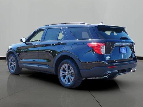 Black Metallic 2023 Ford Explorer XLT