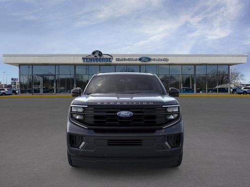 Agate Black Metallic 2026 Ford Expedition Active