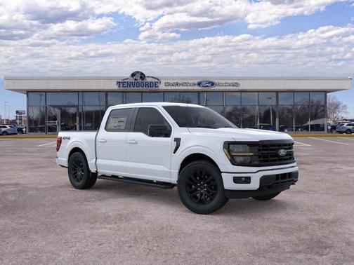 Oxford White 2026 Ford F-150 XLT