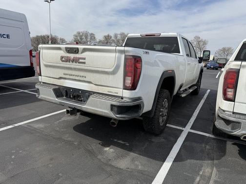 White 2024 GMC Sierra 3500 SLE