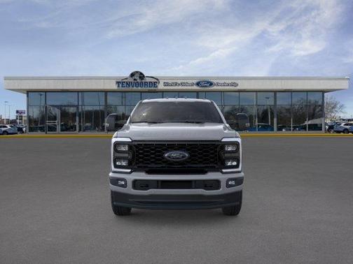 Avalanche 2026 Ford F-250 Lariat