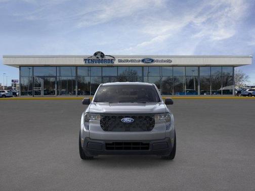 Carbonized Gray Metallic 2026 Ford Maverick XL