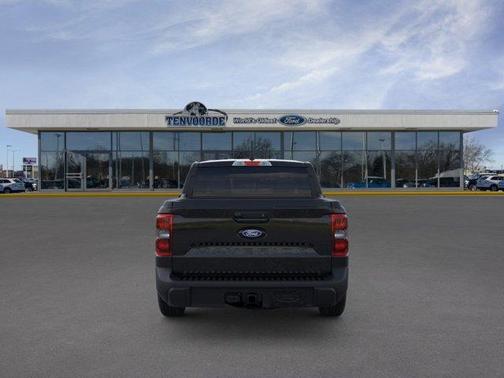 Shadow Black 2026 Ford Maverick Lariat