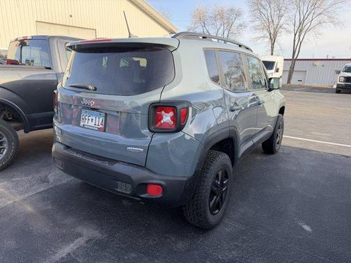 Anvil 2017 Jeep Renegade Latitude
