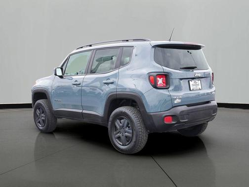Anvil 2017 Jeep Renegade Latitude