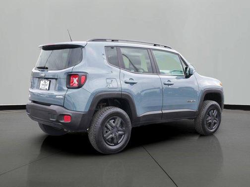Anvil 2017 Jeep Renegade Latitude