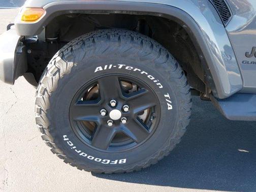 2021 Jeep Gladiator Sport