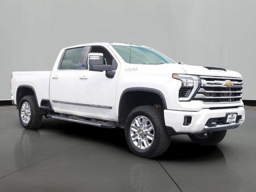 Iridescent Pearl Tricoat 2024 Chevrolet Silverado 3500 High Country