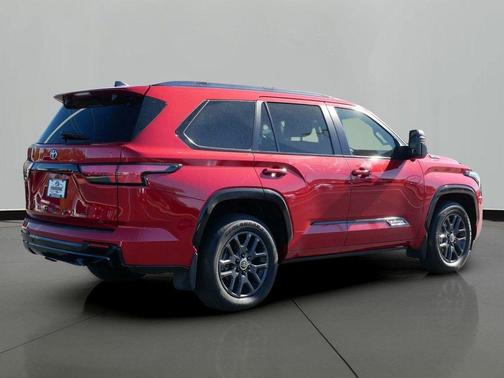 2024 Toyota Sequoia Platinum