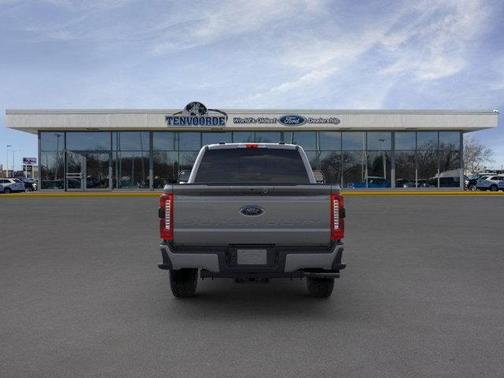 2025 Ford F-350 Lariat Super Duty