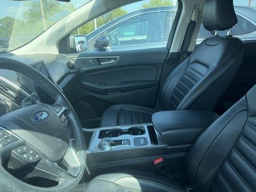 Gray Metallic 2023 Ford Edge SEL