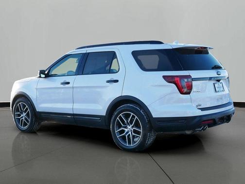 2019 Ford Explorer sport