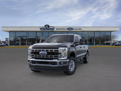 Agate Black Metallic 2026 Ford F-350 XLT
