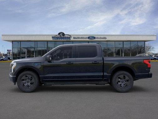 2025 Ford F-150 Lightning Flash