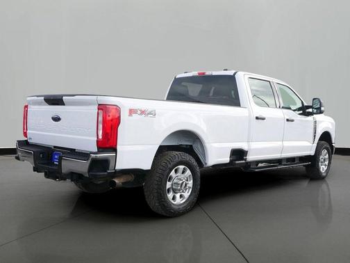 2024 Ford F-350 XLT