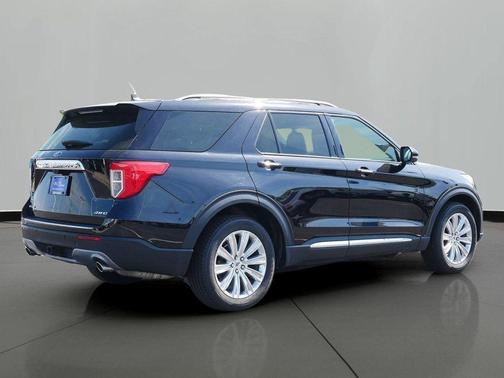Black Metallic 2023 Ford Explorer Limited