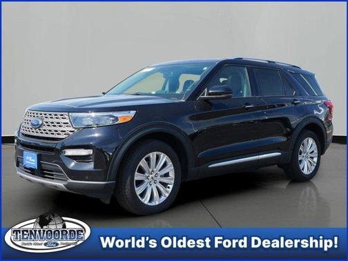 Black Metallic 2023 Ford Explorer Limited
