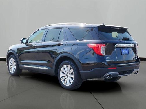 Black Metallic 2023 Ford Explorer Limited