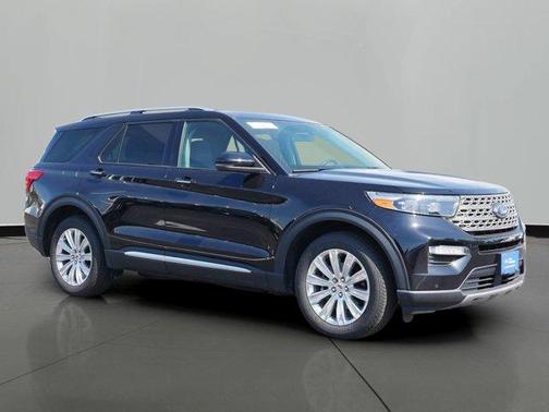Black Metallic 2023 Ford Explorer Limited