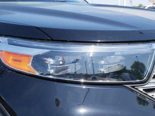 Black Metallic 2023 Ford Explorer Limited