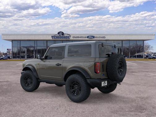 Gray 2026 Ford Bronco Badlands