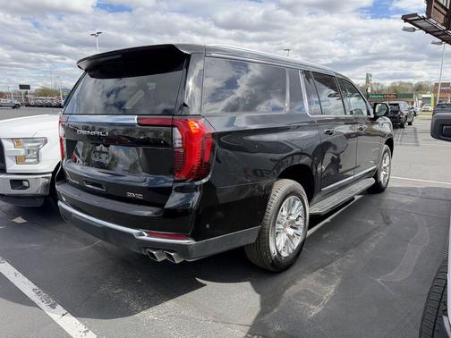 Onyx Black 2025 GMC Yukon XL Denali