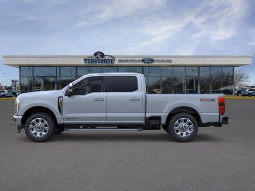Glacier Gray Metallic 2026 Ford F-350 Lariat Super Duty
