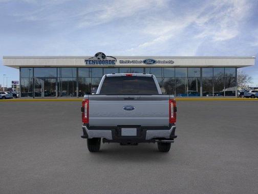 Glacier Gray Metallic 2026 Ford F-350 Lariat Super Duty