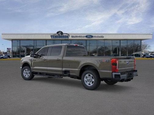 2026 Ford F-350 XLT