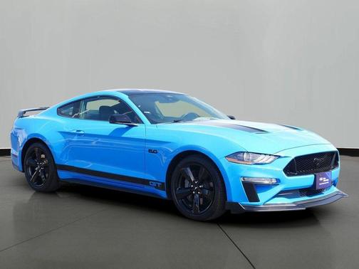 Grabber Blue 2022 Ford Mustang GT Premium