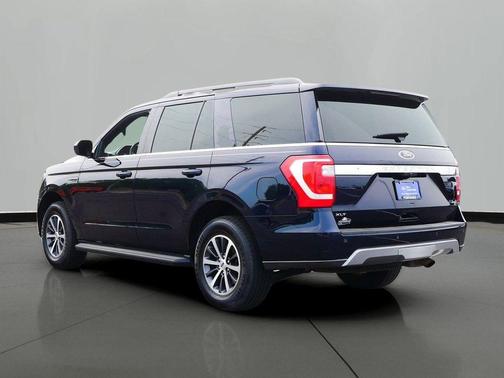 Blue Metallic 2021 Ford Expedition XLT
