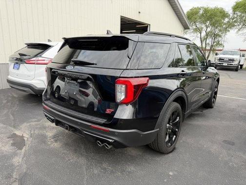 Black Metallic 2021 Ford Explorer ST