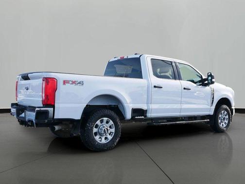 2024 Ford F-350 XLT