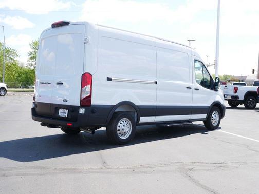 Oxford White 2026 Ford Transit-250 148 WB Medium Roof Cargo