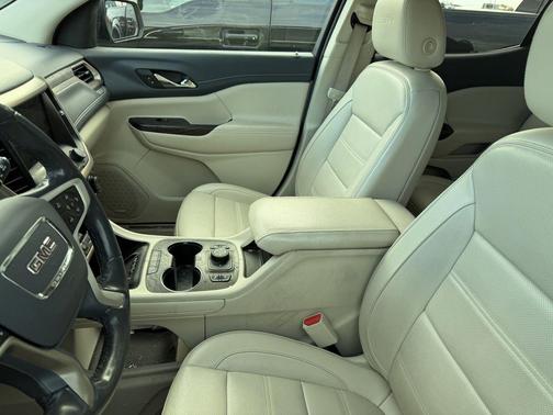 Red Mahogany Metallic 2020 GMC Acadia Denali