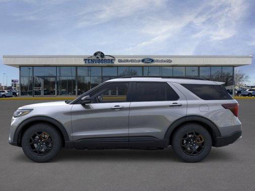 Carbonized Gray Metallic 2026 Ford Explorer Tremor