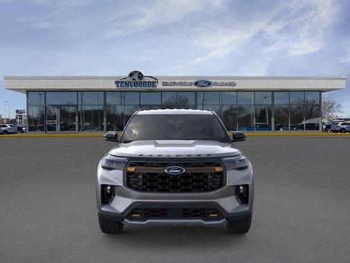 Carbonized Gray Metallic 2026 Ford Explorer Tremor
