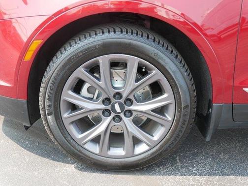 2020 Cadillac XT5 Sport
