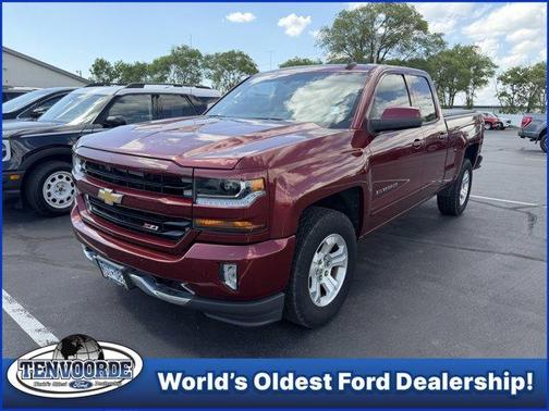 Siren Red Tintcoat 2017 Chevrolet Silverado 1500 LT