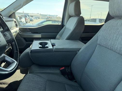 Blue Metallic 2022 Ford F-150 XLT