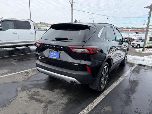 2023 Ford Escape Platinum