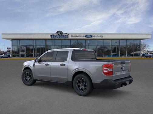 Carbonized Gray Metallic 2026 Ford Maverick XLT