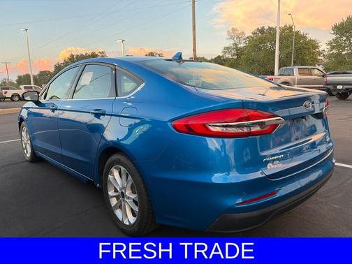 Blue Metallic 2019 Ford Fusion SE