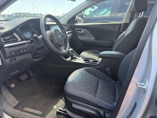 Silky Silver 2020 Kia Niro LX