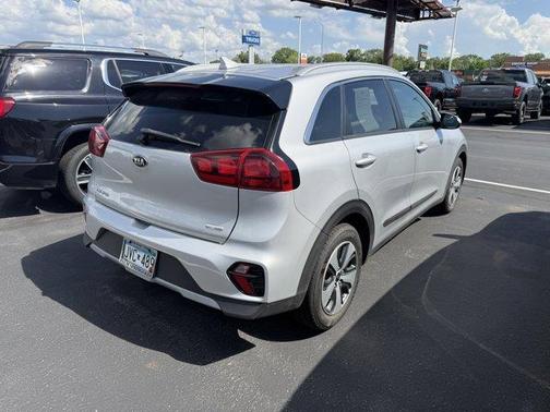Silky Silver 2020 Kia Niro LX