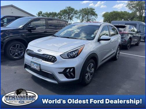 Silky Silver 2020 Kia Niro LX