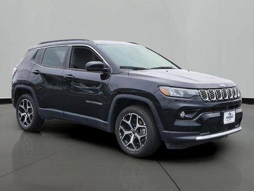 Diamond Black 2025 Jeep Compass Limited