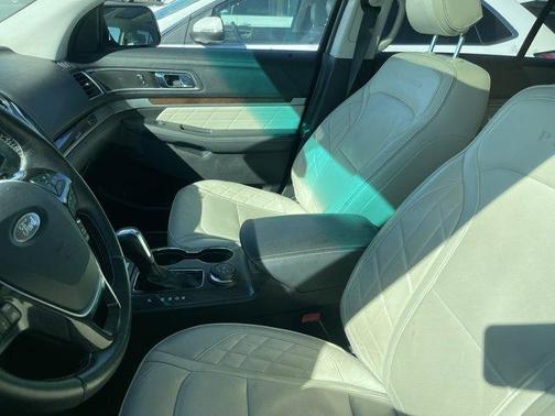 2016 Ford Explorer Platinum