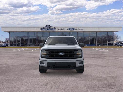 Avalanche 2026 Ford F-150 XLT