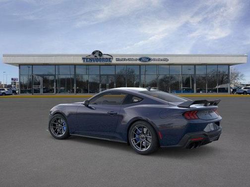 2025 Ford Mustang Dark Horse